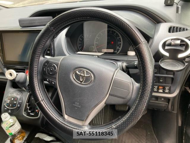 Toyota NOAH 2016-07 7222777-11