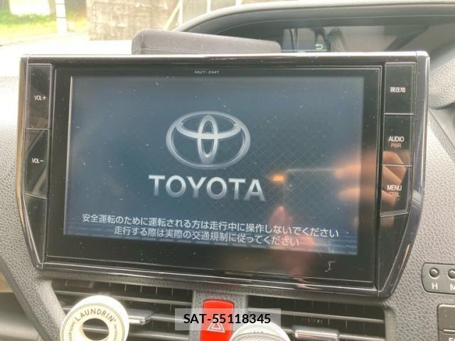 Toyota NOAH 2016-07 7222777-13