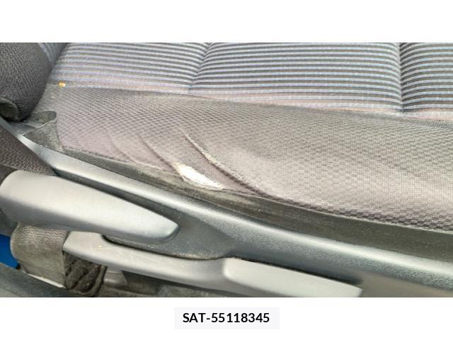 Toyota NOAH 2016-07 7222777-18