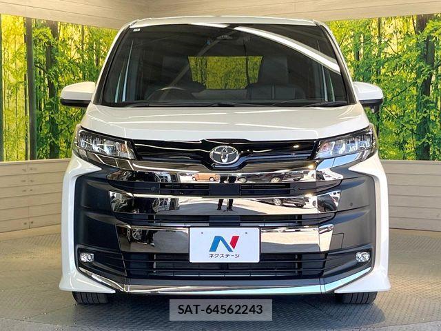 Toyota NOAH 2023-01 7222795-14