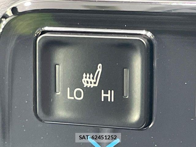 Toyota NOAH 2023-04 7222801-6