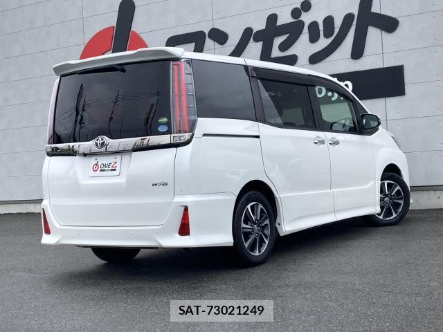 Toyota NOAH 2019-05 7222783-1
