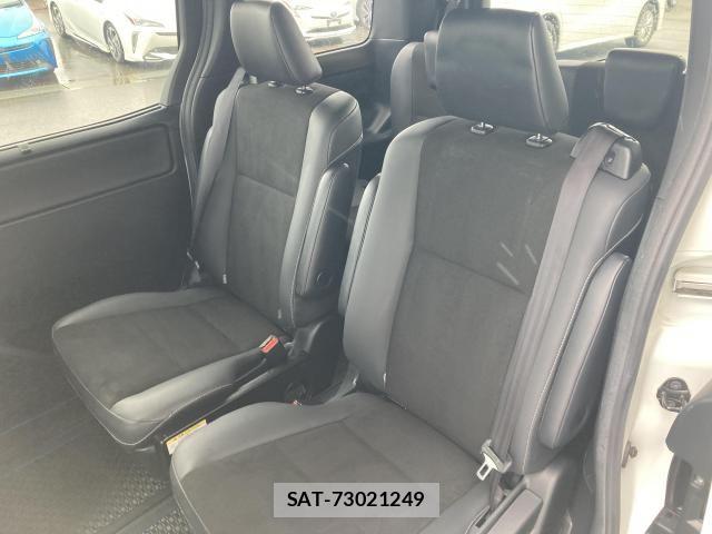 Toyota NOAH 2019-05 7222783-27