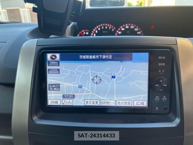 Toyota NOAH 2011-09 7222769-12