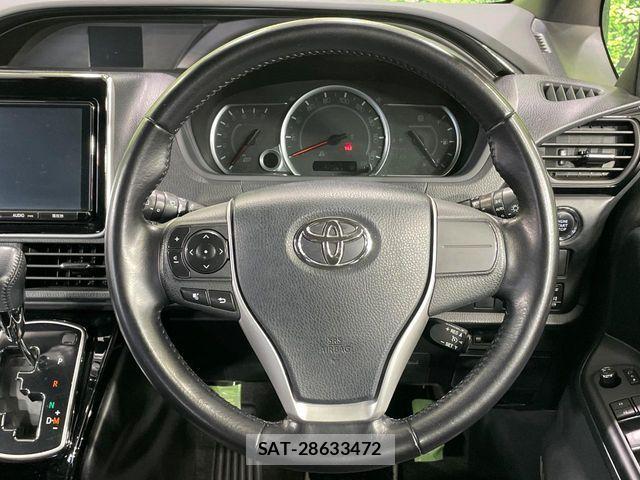 Toyota NOAH 2017-01 7222775-10