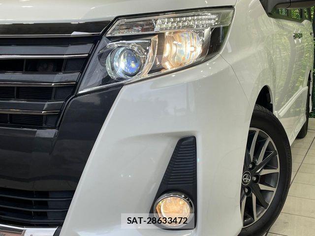 Toyota NOAH 2017-01 7222775-11