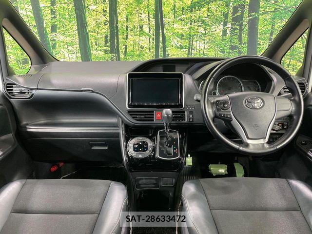 Toyota NOAH 2017-01 7222775-1