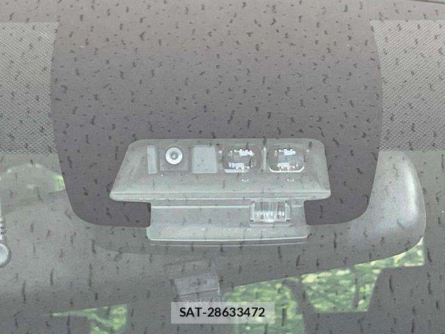 Toyota NOAH 2017-01 7222775-6