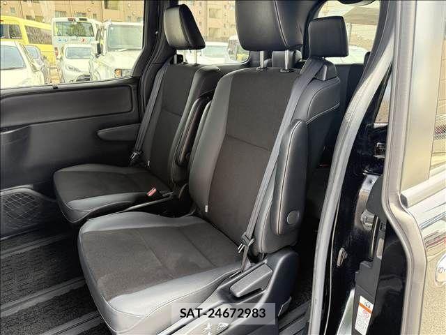 Toyota NOAH 2020-07 7222792-9