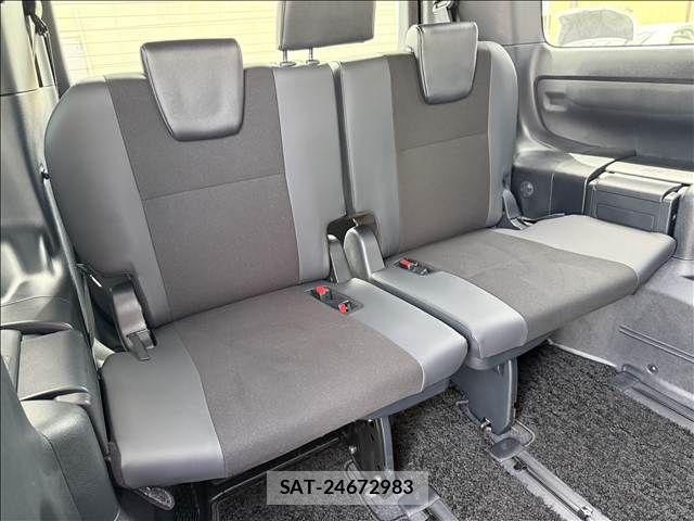 Toyota NOAH 2020-07 7222792-11