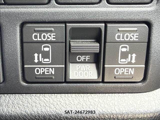 Toyota NOAH 2020-07 7222792-15