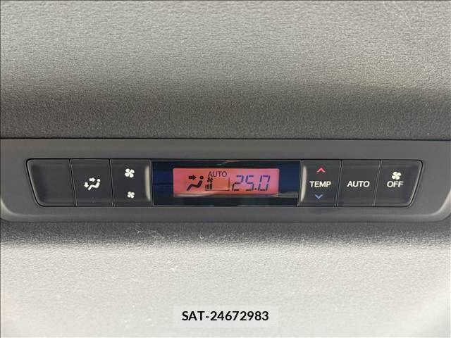 Toyota NOAH 2020-07 7222792-27