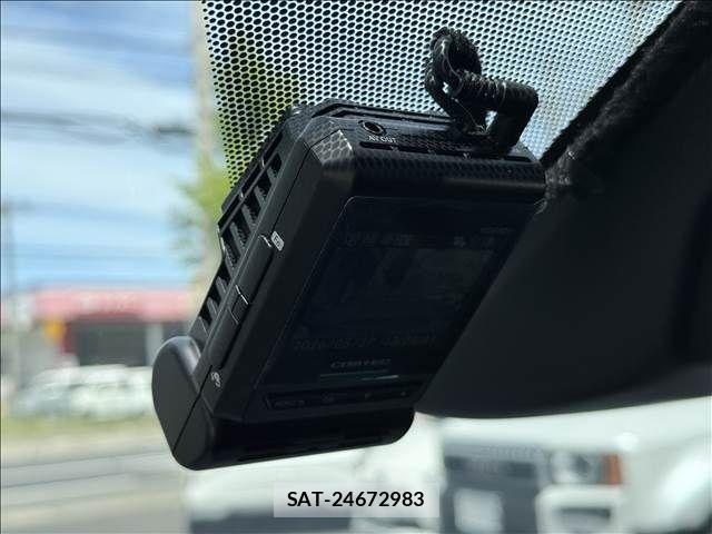 Toyota NOAH 2020-07 7222792-3