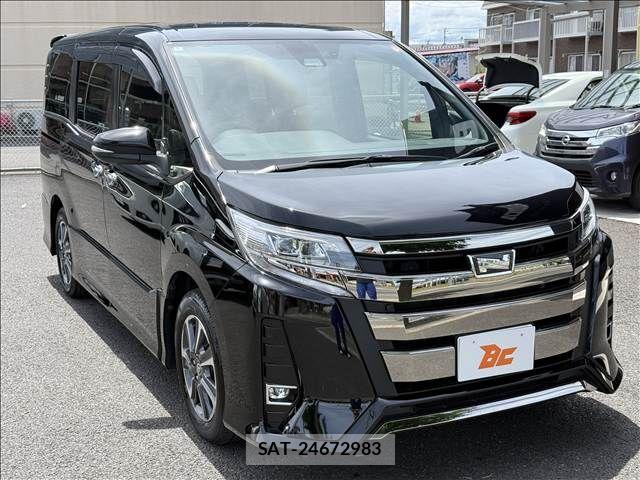 Toyota NOAH 2020-07 7222792-4