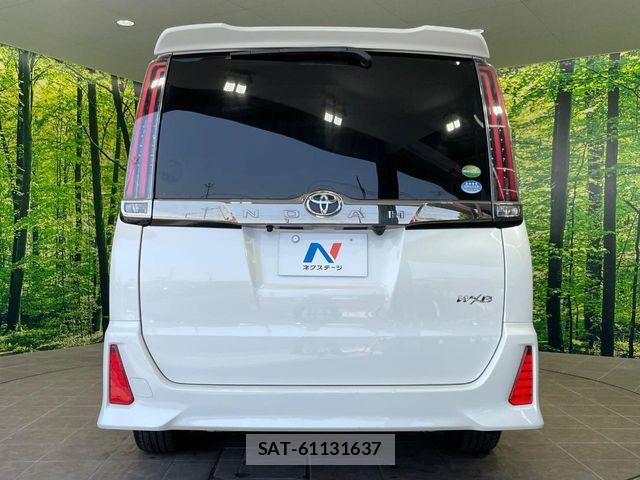 Toyota NOAH 2018-11 7222781-15