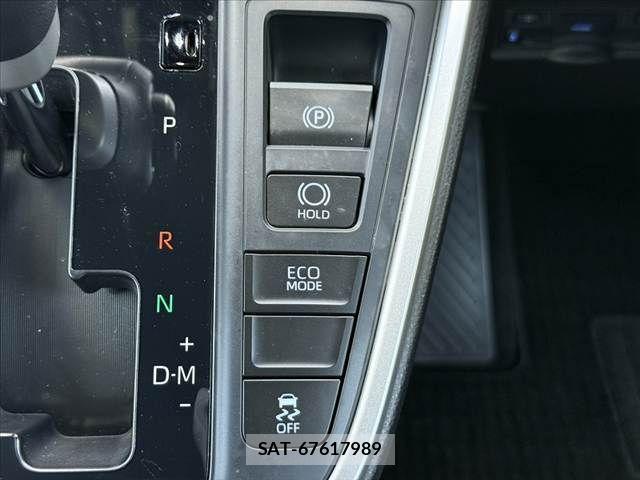 Toyota NOAH 2023-08 7215801-28