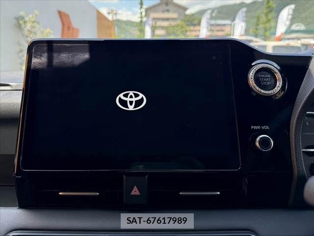 Toyota NOAH 2023-08 7215801-2