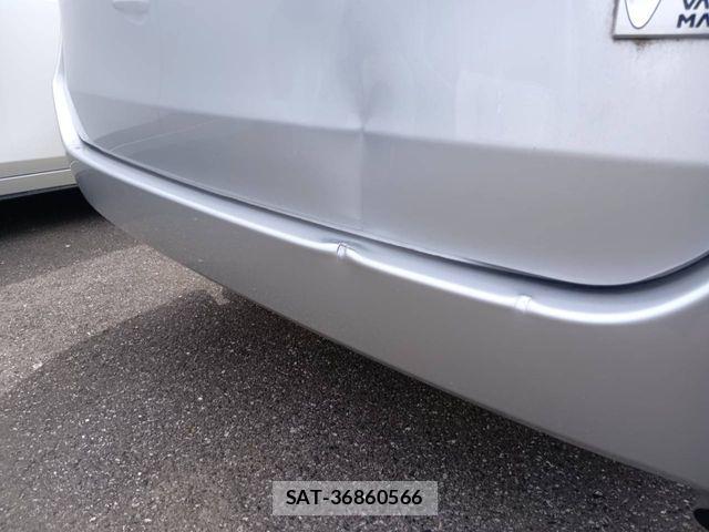 Toyota NOAH 2013-04 7222771-14