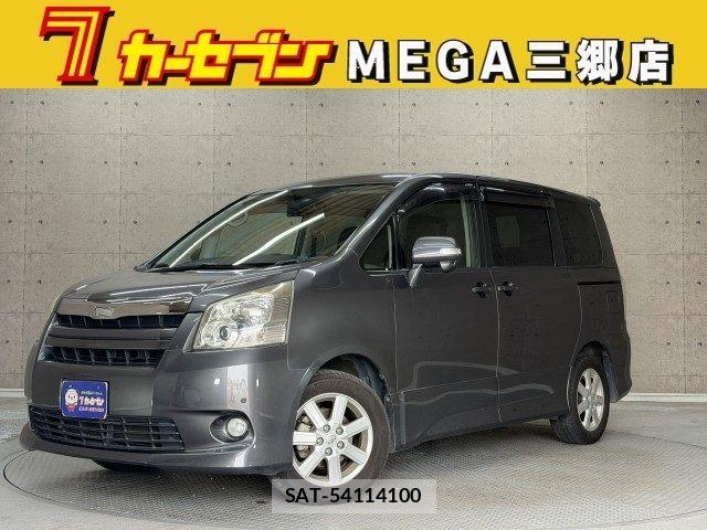 Toyota NOAH 2010-02 7222766-0