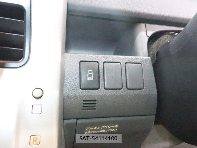 Toyota NOAH 2010-02 7222766-24