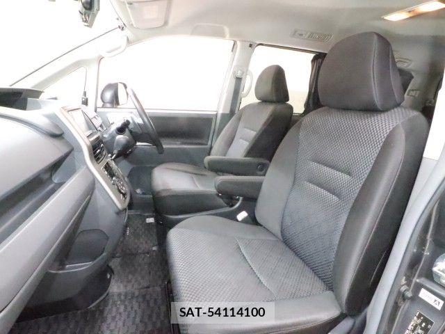 Toyota NOAH 2010-02 7222766-7