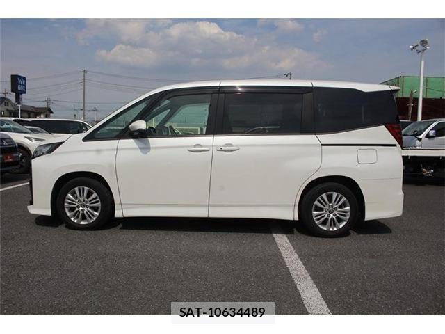Toyota NOAH 2022-03 7222791-10