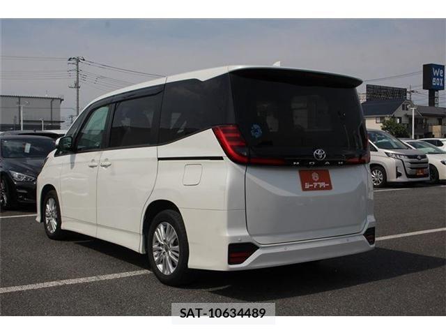 Toyota NOAH 2022-03 7222791-11