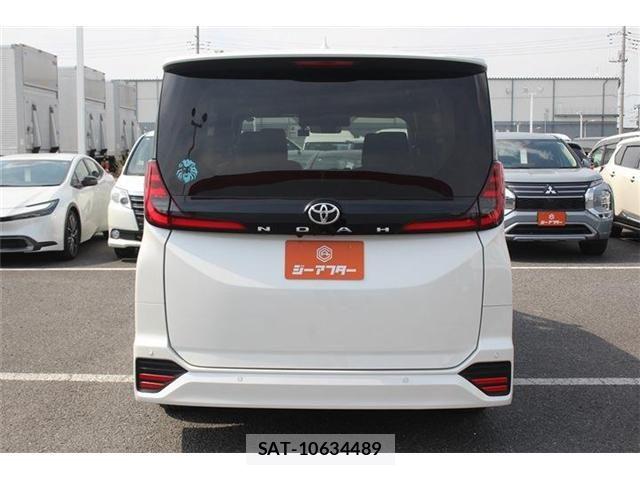 Toyota NOAH 2022-03 7222791-12