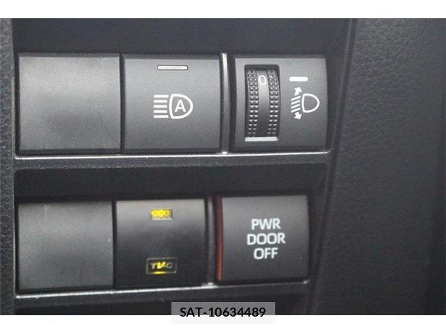 Toyota NOAH 2022-03 7222791-5