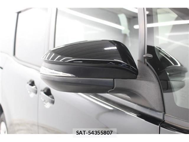 Toyota NOAH 2014-11 7222774-9