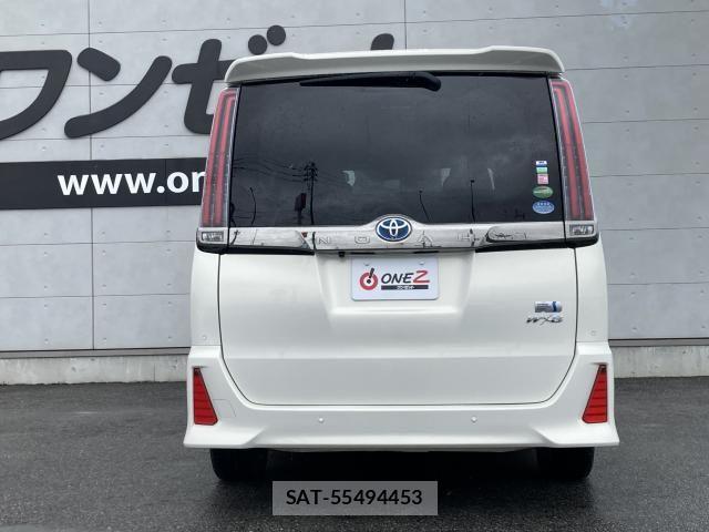 Toyota NOAH 2019-02 7222786-17