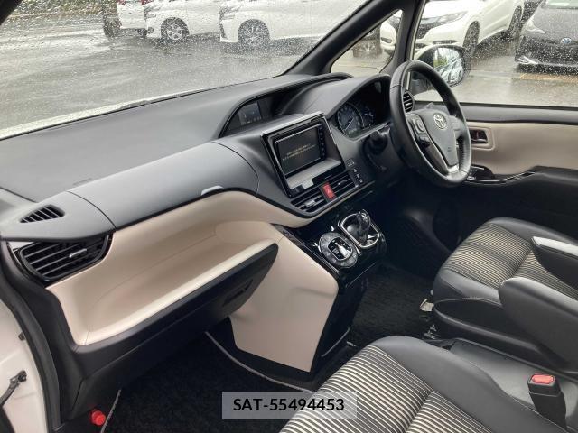 Toyota NOAH 2019-02 7222786-23