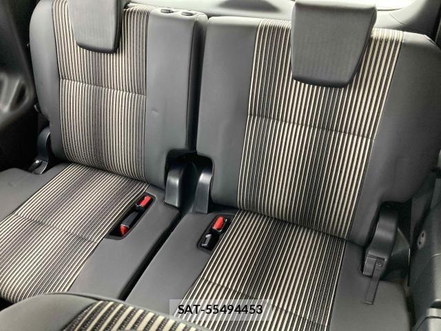 Toyota NOAH 2019-02 7222786-26