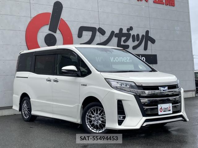 Toyota NOAH 2019-02 7222786-3