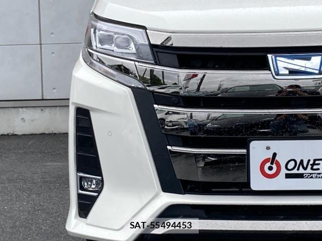 Toyota NOAH 2019-02 7222786-6