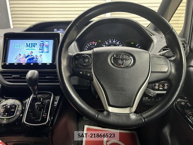 Toyota NOAH 2020-11 7217151-9