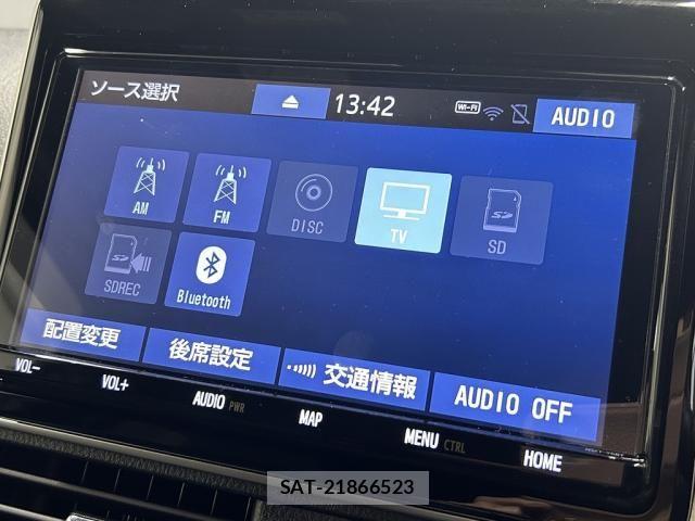 Toyota NOAH 2020-11 7217151-14