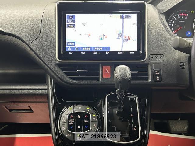 Toyota NOAH 2020-11 7217151-17