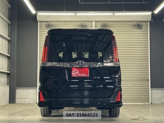 Toyota NOAH 2020-11 7217151-4