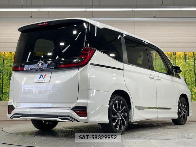 Toyota NOAH 2023-08 7222807-16