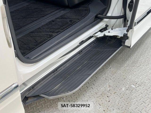 Toyota NOAH 2023-08 7222807-6