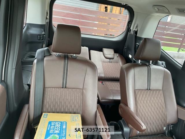 Toyota NOAH 2022-08 7222796-15