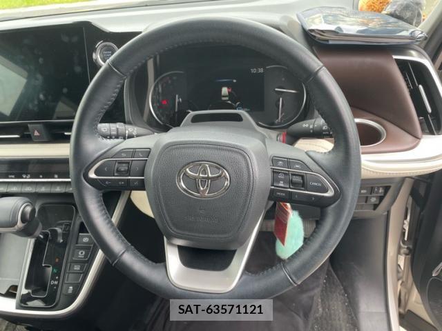Toyota NOAH 2022-08 7222796-16