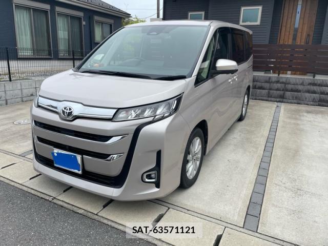 Toyota NOAH 2022-08 7222796-0