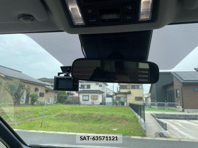 Toyota NOAH 2022-08 7222796-23