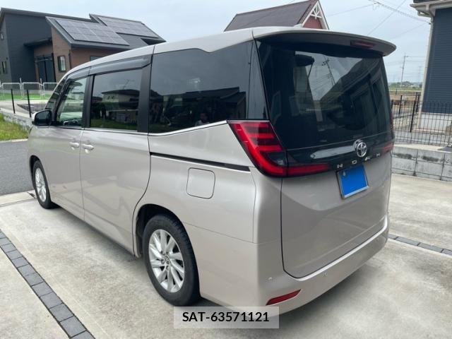 Toyota NOAH 2022-08 7222796-3