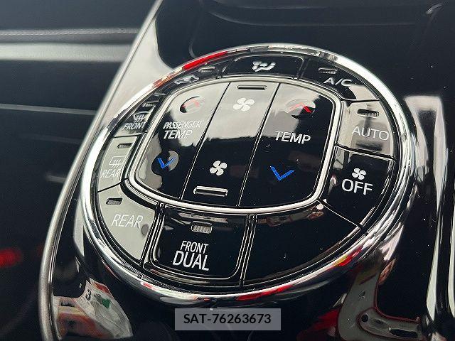 Toyota NOAH 2020-10 7222794-14