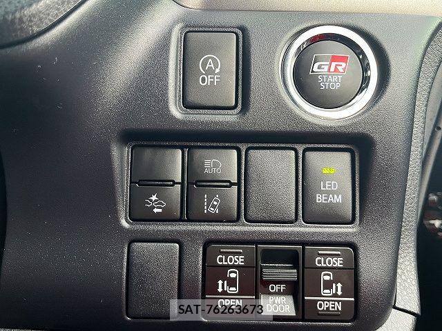 Toyota NOAH 2020-10 7222794-16