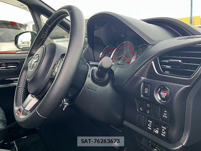 Toyota NOAH 2020-10 7222794-3