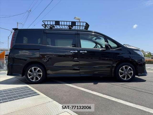 Toyota NOAH 2021-02 7222793-11
